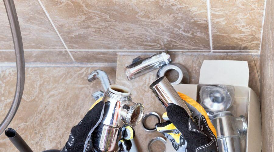 Professional gutter cleaning in Lamoure, ND